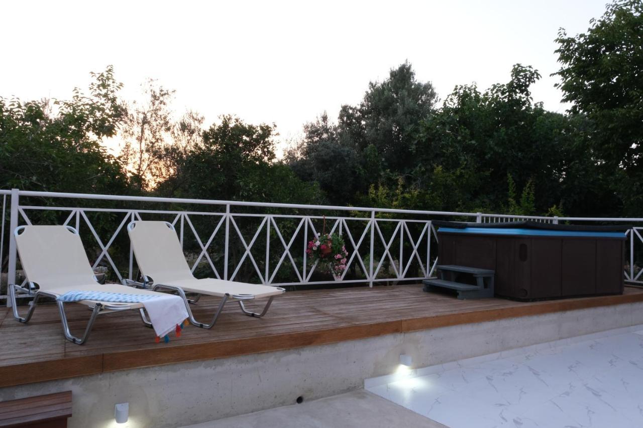 Luxury Fani House Next To Harbor Area With Jacuzzi Apartment Пафос Екстериор снимка